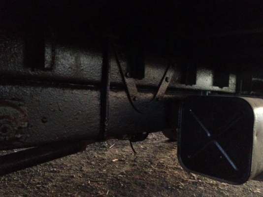 รถอีซูซุ 6 ล้อ รั่ว 100 แรงม้า สนใจติดต่อ 081 - 6079515 รถอีซูซุ 6 ล้อ รั่ว 100 แรงม้า สนใจติดต่อ 081 - 6079515