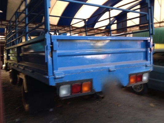 รถอีซูซุ 6 ล้อ รั่ว 100 แรงม้า สนใจติดต่อ 081 - 6079515 รถอีซูซุ 6 ล้อ รั่ว 100 แรงม้า สนใจติดต่อ 081 - 6079515