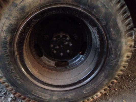 รถอีซูซุ 6 ล้อ รั่ว 100 แรงม้า สนใจติดต่อ 081 - 6079515 รถอีซูซุ 6 ล้อ รั่ว 100 แรงม้า สนใจติดต่อ 081 - 6079515