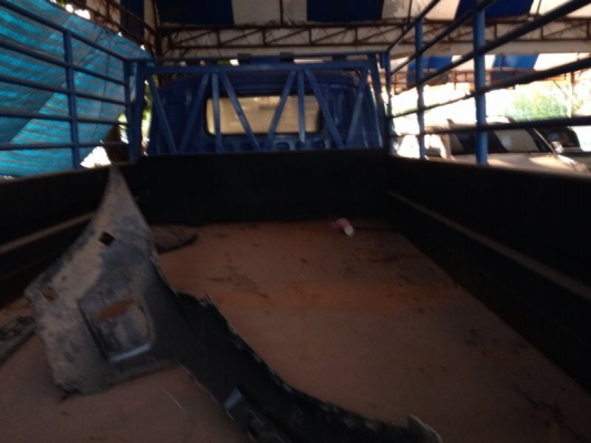 รถอีซูซุ 6 ล้อ รั่ว 100 แรงม้า สนใจติดต่อ 081 - 6079515 รถอีซูซุ 6 ล้อ รั่ว 100 แรงม้า สนใจติดต่อ 081 - 6079515