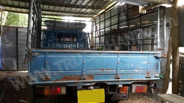 รถบรรทุก 6 ล้อ ยี่ห้อ ISUZU รุ่น NPR 115 แรงม้า รถบรรทุก 6 ล้อ ยี่ห้อ ISUZU รุ่น NPR 115 แรงม้า