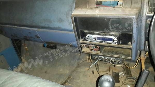 รถบรรทุก 6 ล้อ ยี่ห้อ ISUZU รุ่น NPR 115 แรงม้า รถบรรทุก 6 ล้อ ยี่ห้อ ISUZU รุ่น NPR 115 แรงม้า