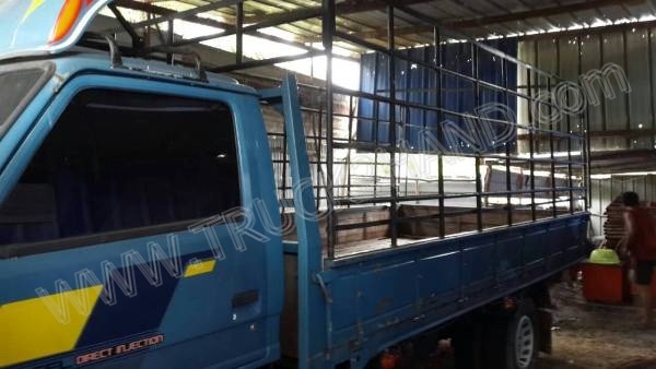 รถบรรทุก 6 ล้อ ยี่ห้อ ISUZU รุ่น NPR 115 แรงม้า รถบรรทุก 6 ล้อ ยี่ห้อ ISUZU รุ่น NPR 115 แรงม้า