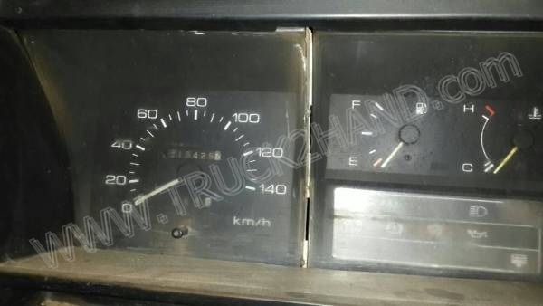 รถบรรทุก 6 ล้อ ยี่ห้อ ISUZU รุ่น NPR 115 แรงม้า รถบรรทุก 6 ล้อ ยี่ห้อ ISUZU รุ่น NPR 115 แรงม้า