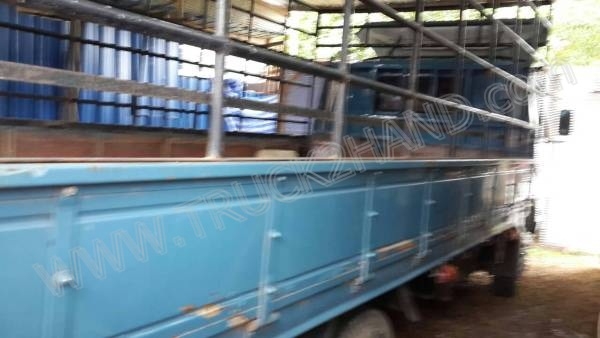 รถบรรทุก 6 ล้อ ยี่ห้อ ISUZU รุ่น NPR 115 แรงม้า รถบรรทุก 6 ล้อ ยี่ห้อ ISUZU รุ่น NPR 115 แรงม้า