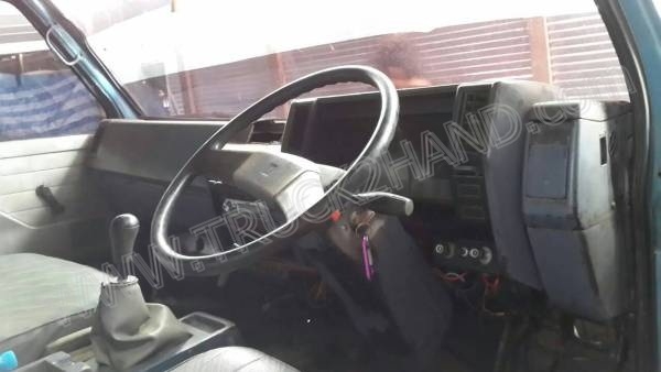 รถบรรทุก 6 ล้อ ยี่ห้อ ISUZU รุ่น NPR 115 แรงม้า รถบรรทุก 6 ล้อ ยี่ห้อ ISUZU รุ่น NPR 115 แรงม้า