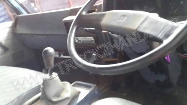 รถบรรทุก 6 ล้อ ยี่ห้อ ISUZU รุ่น NPR 115 แรงม้า รถบรรทุก 6 ล้อ ยี่ห้อ ISUZU รุ่น NPR 115 แรงม้า