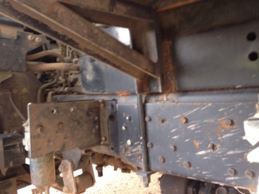 รถอีซูซุ 6 ล้อดั้ม NQR  150 แรงม้า ปี 51  สนใจติดต่อ 081 - 6079515