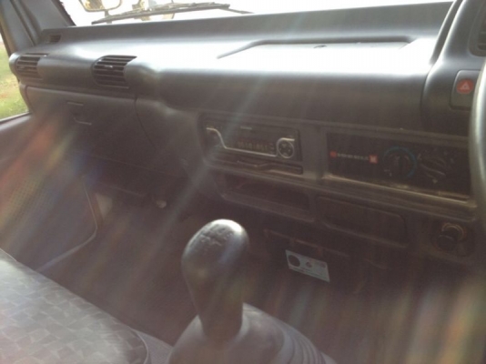 รถอีซูซุ 6 ล้อดั้ม NQR  150 แรงม้า ปี 51  สนใจติดต่อ 081 - 6079515