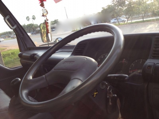 รถอีซูซุ 6 ล้อดั้ม NQR  150 แรงม้า ปี 51  สนใจติดต่อ 081 - 6079515