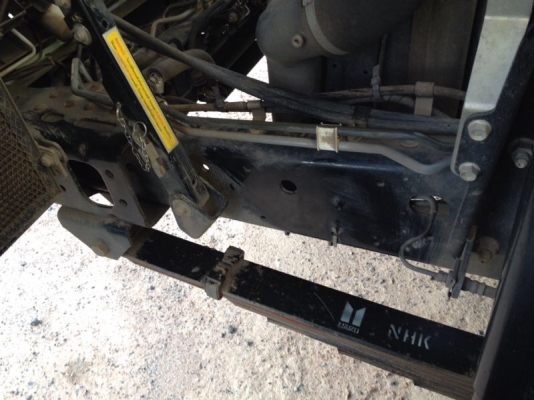 รถอีซูซุ 6 ล้อดั้ม NQR  150 แรงม้า ปี 51  สนใจติดต่อ 081 - 6079515