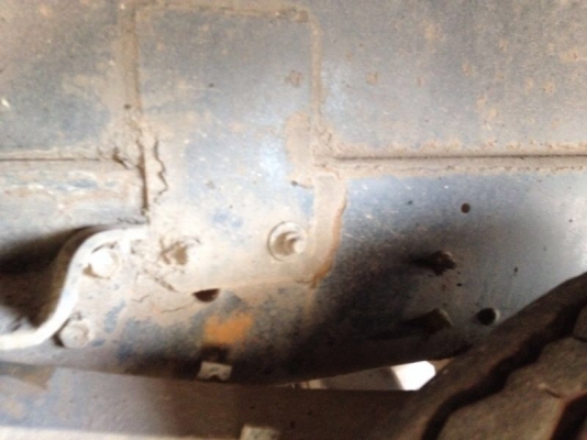 รถอีซูซุ 6 ล้อดั้ม NQR  150 แรงม้า ปี 51  สนใจติดต่อ 081 - 6079515