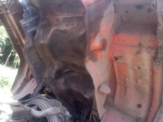 รถอีซูซุ 10 ล้อดั้ม เปลื่ยนเครื่อง 230 แรงม้า  สนใจติดต่อ 081 - 6079515