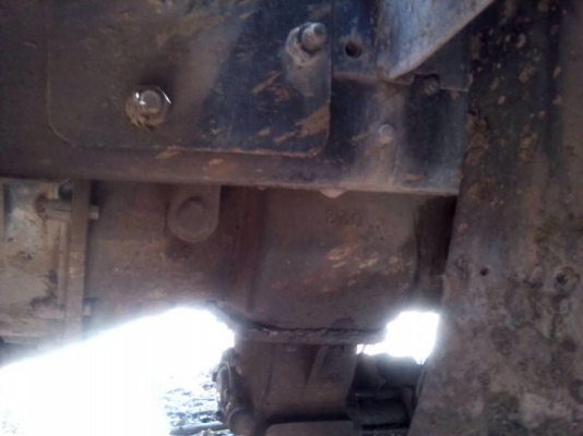 รถอีซูซุ 10 ล้อดั้ม เปลื่ยนเครื่อง 230 แรงม้า  สนใจติดต่อ 081 - 6079515