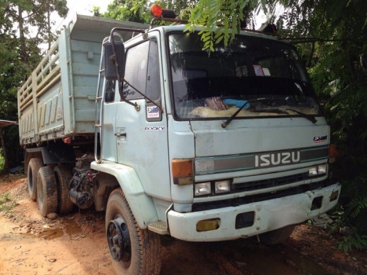 รถอีซูซุ 10 ล้อดั้ม FVZ 195 แรงม้า  สนใจติดต่อ 081 - 6079515