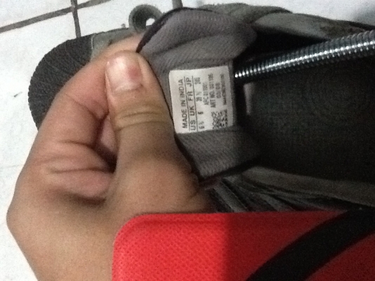 รองเท้า adidas หัวเชล รองเท้า adidas หัวเชล