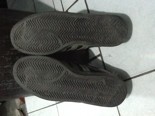 รองเท้า adidas หัวเชล รองเท้า adidas หัวเชล