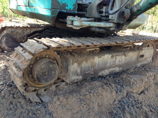 ขายรถแบคโฮล KOMATSU PC30-5 มีภาพวีดีโอ รถสภาพดีพร้อมใช้งาน เอกสารใบอินวอย สนใจโทรสอบถามรายละเอียดได้ครับ คุณ ชัยยา สตึก โทร 081-9972972  089-8451778