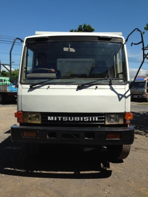 ขาย6ล้อ มิตซู ดั้มดิน รถห้าง ยาง900ขอบ20เพลาบุ๋ม ขาย6ล้อ มิตซู ดั้มดิน รถห้าง ยาง900ขอบ20เพลาบุ๋ม