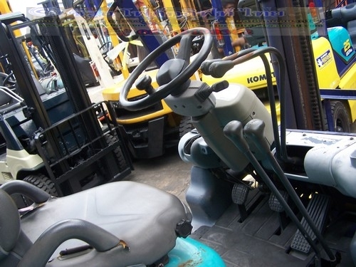 ขาย รถโฟล์คลิฟท์ KOMATSU รุ่น FD25-14