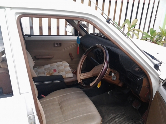 ขายรถเก๋ง5ประตู ชลบุรี ขายรถเก๋ง5ประตู ชลบุรี