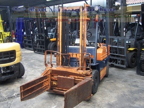 ขายรถ โฟล์คลิฟท์ TOYOTA รุ่น 5-FD15