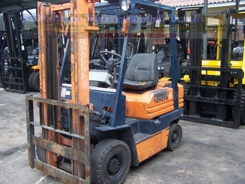 ขายรถ โฟล์คลิฟท์ TOYOTA รุ่น 5-FD15