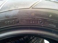 ขายยาง225/60/18 ยาง DUNLOP SP SPORT   MAXX  050   ปี 13 ( 1คู่)