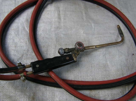 ขายชุดเชื่อมแก๊ส ครบชุด 3,000 บาท