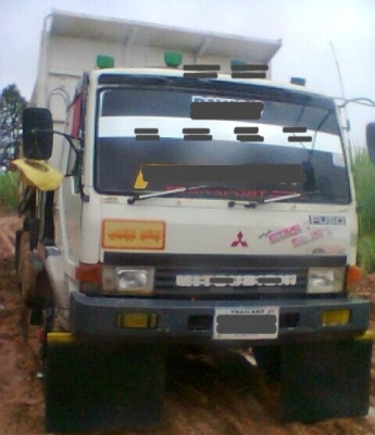 MITSUBISHI FUSO FN527 TURBO 220 HP 6D16 TF3400 สิบล้อดั๊มพ์ 2 เพลา กระบะดั๊มพ์เหล็ก 12 ตันของ KAC โคราชสภาพสวยจัด เครื่องแน่นแรงดีไม่มีเยิ้ม ภายในเก๋งคอนโซลเรือนไมล์สวยครบพร้อม แอร์เย็น พวงมาลัยเพาเวอร์ ระบบเบรคทริ๊ปฟี้ ช่วงล่างแน่นคัชซีสวยเดิมๆไม่มีบวม เ