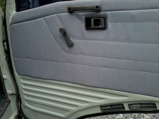 ขายหกล้อHINO  2WHKA  ห้างแท้ ลดราคาเหลือเพียง545000บาท