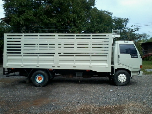 ขายหกล้อHINO  2WHKA  ห้างแท้ ลดราคาเหลือเพียง545000บาท