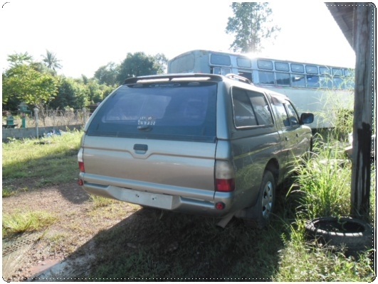 มิสซูบิชิ 4 ประตู ปี 2003