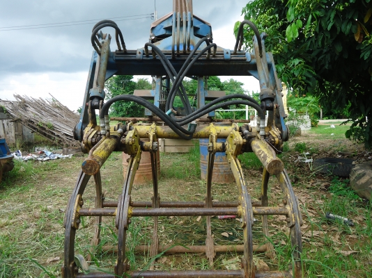 รถคีบอ้อยกลกิจบ้านโป่ง ของผมเอง