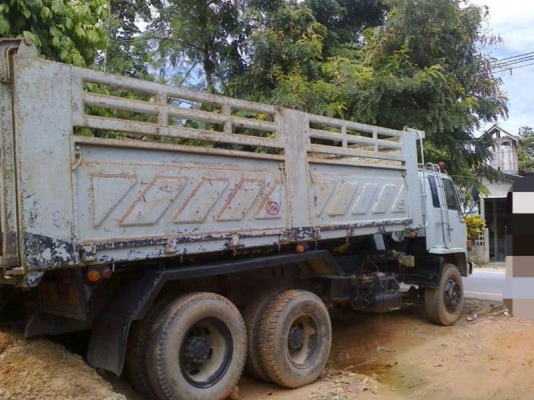 รถอีซูซุ 10 ล้อดั้ม FVZ 195 แรงม้า    สนใจติดต่อ 081 - 6079515