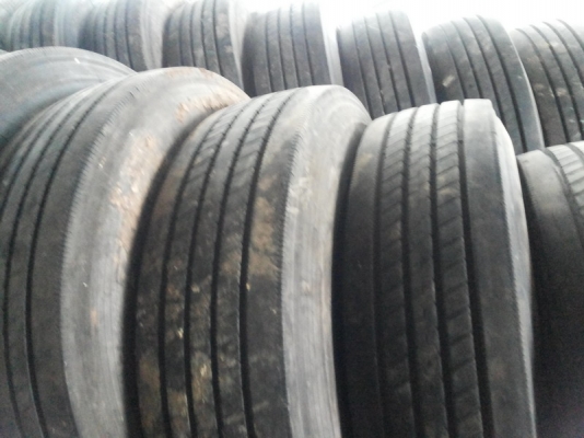ขายยาง Bridgestone R 157 295-80 R 22.5 ขายยาง Bridgestone R 157 295-80 R 22.5