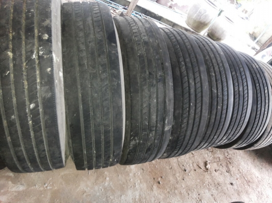 ขายยาง Bridgestone R 157 295-80 R 22.5 ขายยาง Bridgestone R 157 295-80 R 22.5