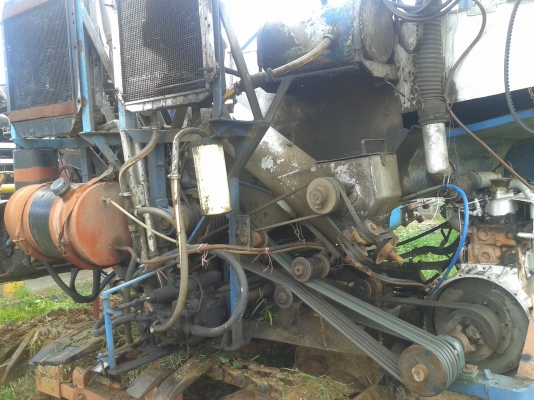 ขายรถเกี่ยวข้าวรองกระสอบ