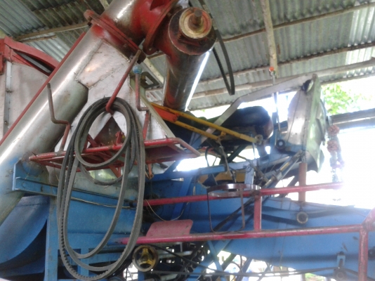 ขายรถเกี่ยวอุ้ม2.5ตัน