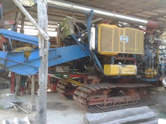 ขายรถเกี่ยวอุ้ม2.5ตัน