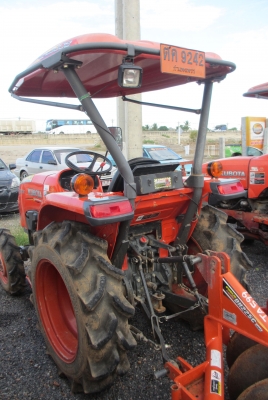 จองก่อนเดือนนี้ ลดไปเลย 10,000 KUBOTA  L3008   ชั่วโมงน้อย 112 ชั่วโมง คุณภาพเยี่ยม รถไร่ พร้อมผาน ตราช้าง