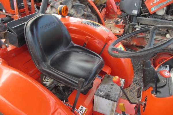 จองก่อนเดือนนี้ ลดไปเลย 10,000 KUBOTA  L3008   ชั่วโมงน้อย 112 ชั่วโมง คุณภาพเยี่ยม รถไร่ พร้อมผาน ตราช้าง