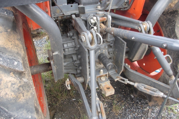 รถไร่ KUBOTA B2420 ชั่วโมงน้อย  คุณภาพเยี่ยม ไม่เคยติดใบมีมาก่อน พร้อมผาน ตราช้าง