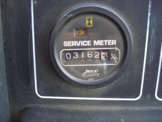 ขายรถแทรกเตอร์ KOMATSU D20P-7E แทร็กเหล็กดีมากแบบตีนเป็ด ชั่วโมงน้อย รถนอกนำเข้า สภาพดี เครื่องดี จะถึงไทยแล้ว ติดต่อมานะ 085-9049669