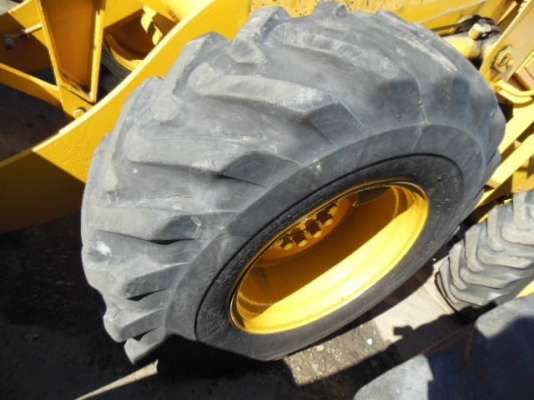 ขายรถตักมือสองสภาพสวยมากๆ KOMATSU 510 SN:16069 สภาพใหม่มาก สนใจคลิ๊กเลยค่ะ ขายรถตักมือสองสภาพสวยมากๆ KOMATSU 510 SN:16069 สภาพใหม่มาก สนใจคลิ๊กเลยค่ะ