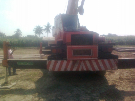 ขายรถเครน 4 ล้อ 20 ตัน KATO Mark 3  ปั๊ม 3 ตอน มีกิ๊ป ขาตรง