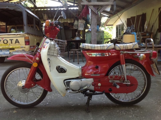 ขายรถฮอนด้าc70k3ทำสีแล้วภาษีเต็มพร้อมโอน