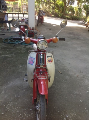 ขายรถฮอนด้าc70k3ทำสีแล้วภาษีเต็มพร้อมโอน