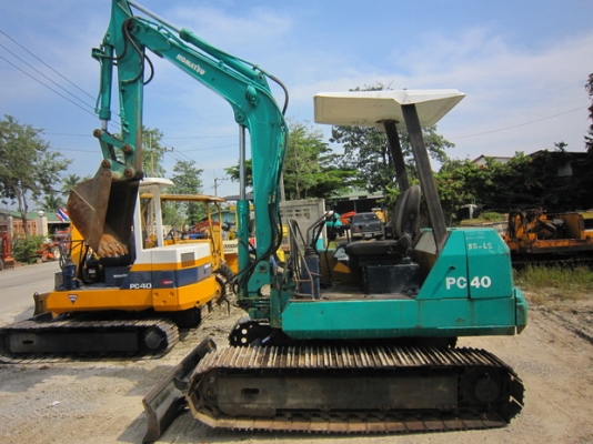 ขาย รถขุดเล็ก KOMATSU รุ่น PC40-5-แทร็กเหล็ก มือสองญี่ปุ่น
