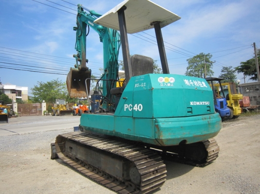 ขาย รถขุดเล็ก KOMATSU รุ่น PC40-5-แทร็กเหล็ก มือสองญี่ปุ่น ขาย รถขุดเล็ก KOMATSU รุ่น PC40-5-แทร็กเหล็ก มือสองญี่ปุ่น